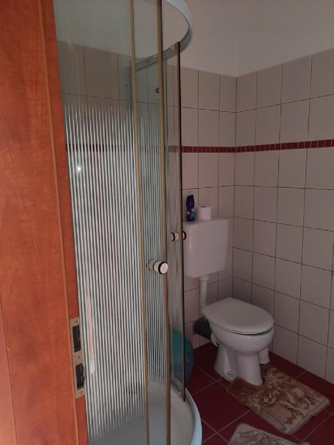 Ponty-Poronty Vendeghaz Hotell Nagybaracska Exteriör bild