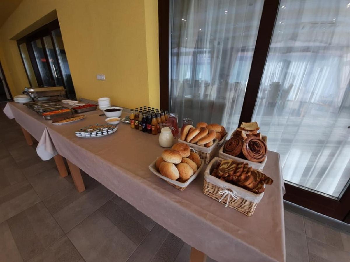 Ponty-Poronty Vendeghaz Hotell Nagybaracska Exteriör bild